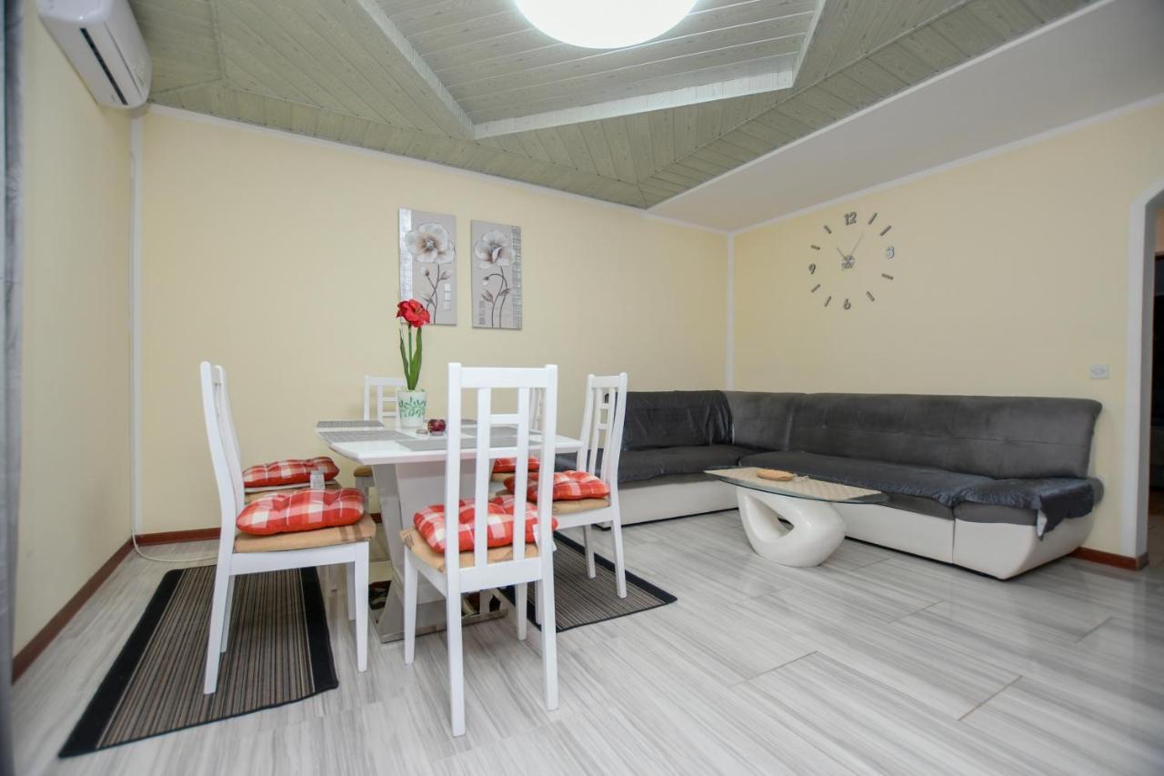 Apartments Katja Poreč Eksteriør billede